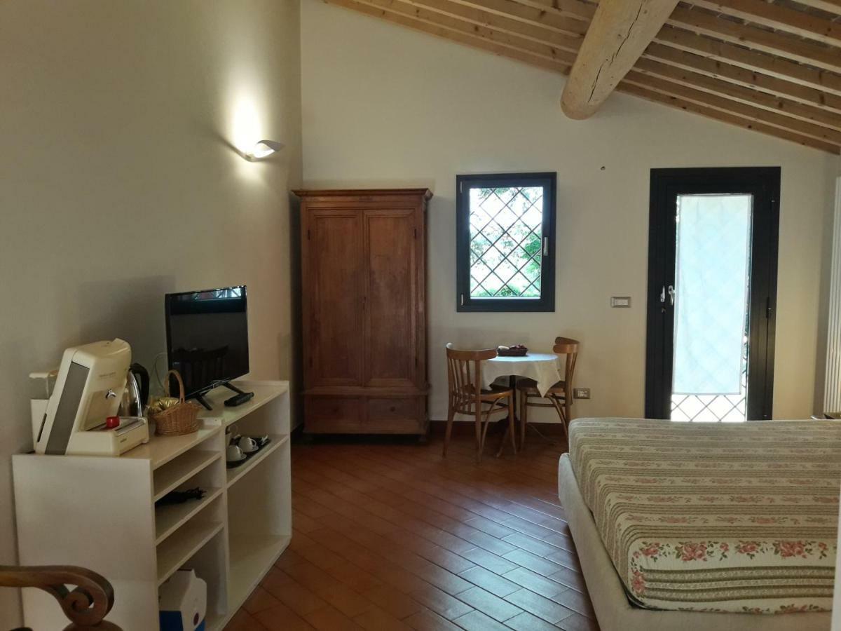 Agriturismo Le Cerbonche 罗西尼亚诺马里蒂莫 外观 照片